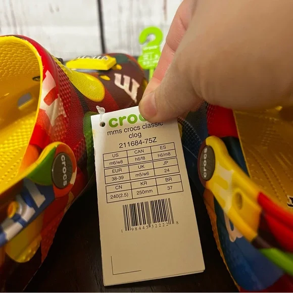 CROCS M&M'S x Crocs Classic Clog limited edition size 8 nwt - Picture 9 of 16